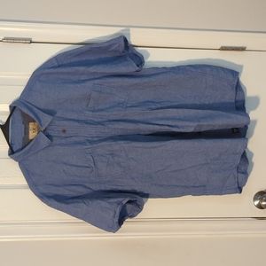 NWOT Men's Casual Button Up Shirt